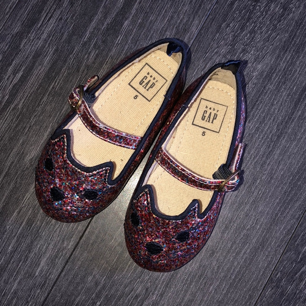 GAP TODDLER FLATS